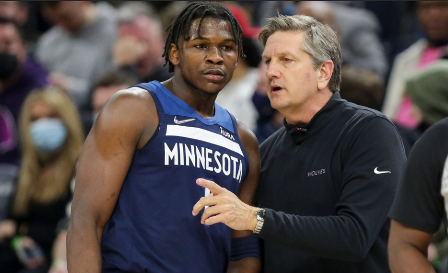 观众和裁判 观众和裁判