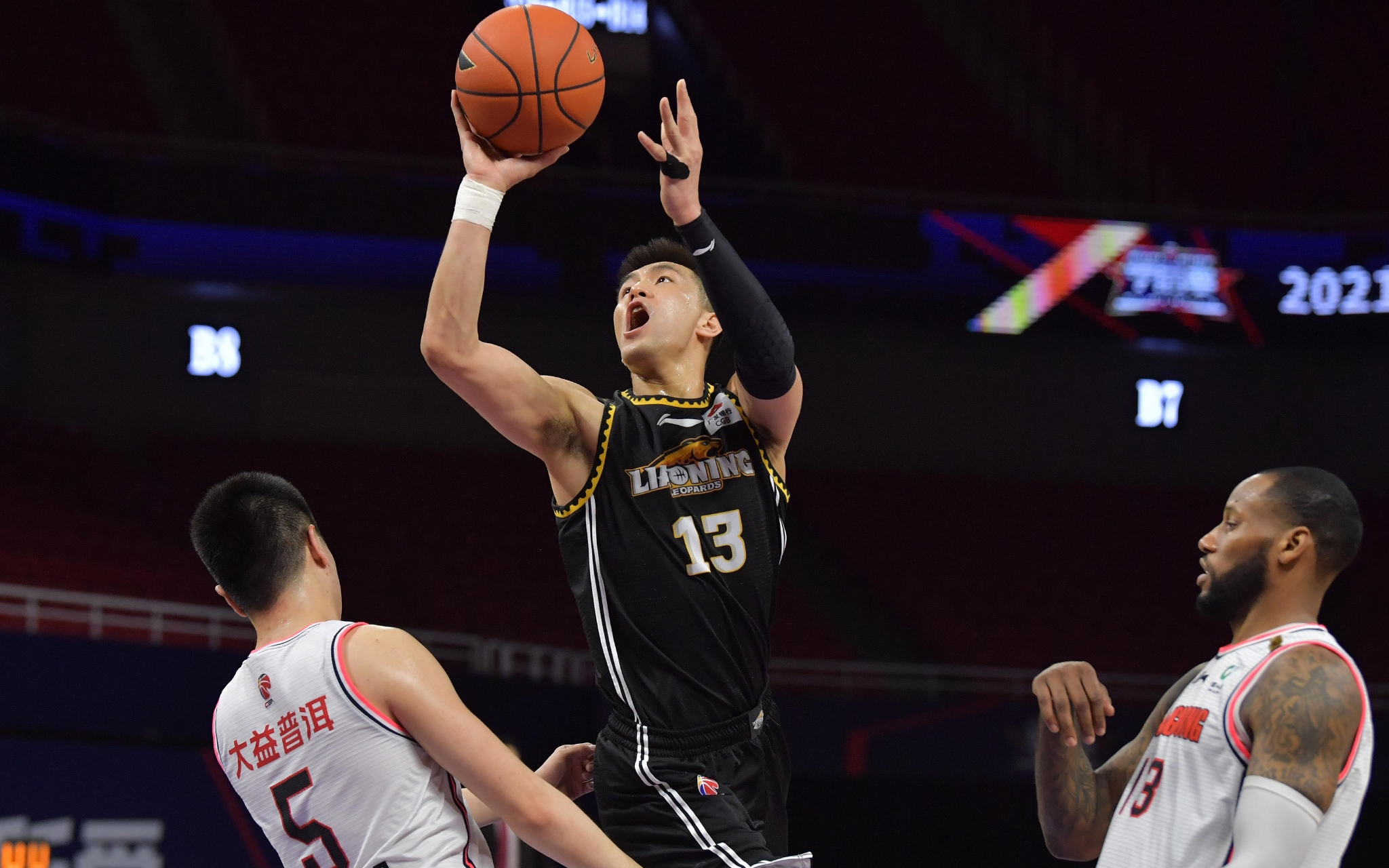 也对选手们 也对选手们