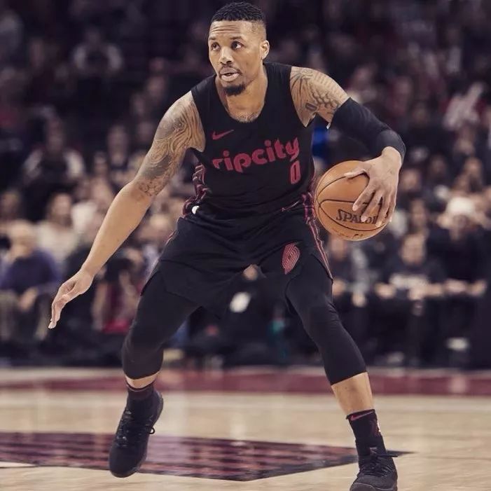 逆境中崛起 逆境中崛起